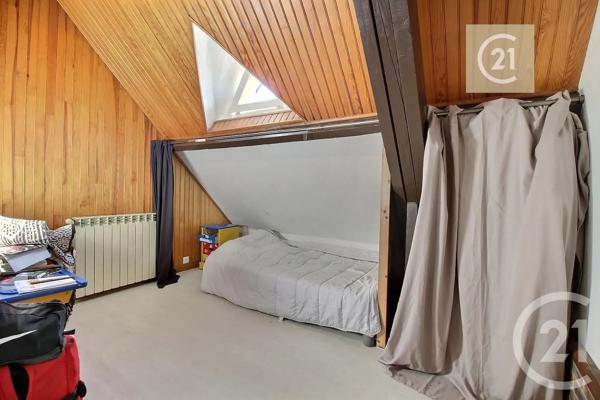 Maison à vendre  13 pièces - 233,34 m 2   LIVRY GARGAN  - 93