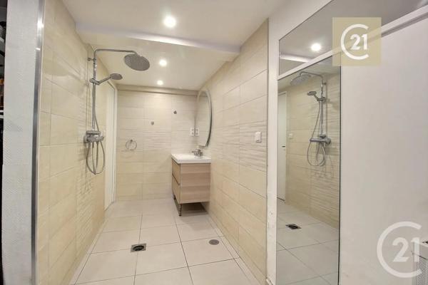 Maison à vendre  13 pièces - 233,34 m 2   LIVRY GARGAN  - 93