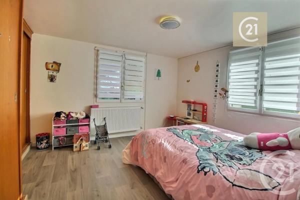 Maison à vendre  13 pièces - 233,34 m 2   LIVRY GARGAN  - 93