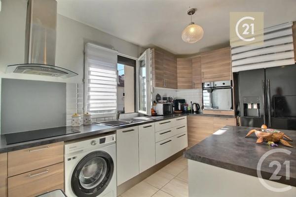 Maison à vendre  13 pièces - 233,34 m 2   LIVRY GARGAN  - 93
