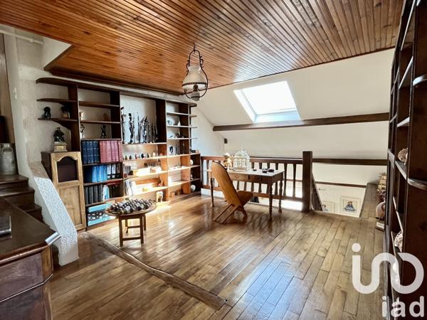 House for sale 7 rooms 182 m² Le Perray-en-Yvelines