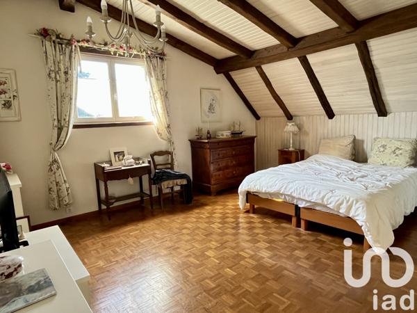 House for sale 7 rooms 182 m² Le Perray-en-Yvelines