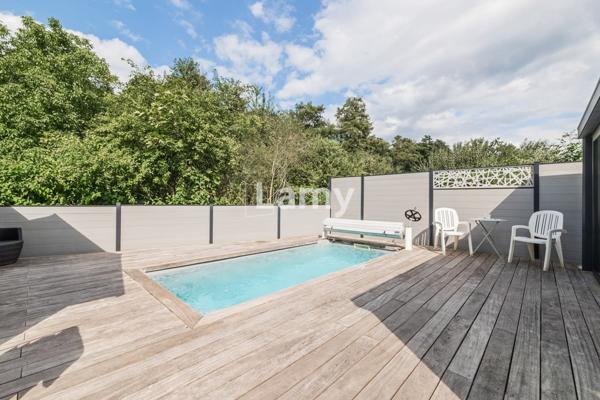 Maison 5 pièces avec jardin, piscine et grand espace de vie