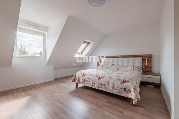 Maison 5 pièces avec jardin, piscine et grand espace de vie