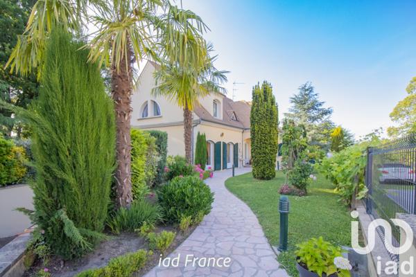 Maison à vendre 8 pièces 176 m² Maurepas
