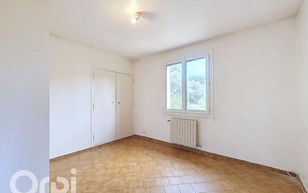 Maison à vendre    9 pièces •  Évenos
