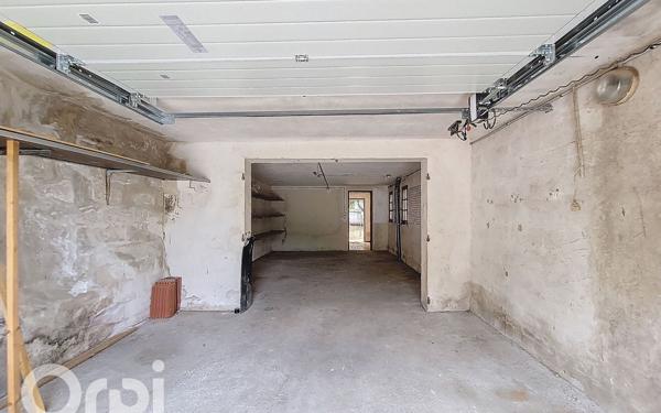 Maison à vendre    9 pièces •  Évenos