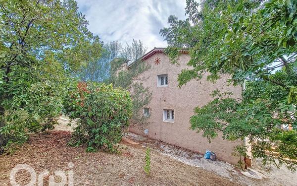 Maison à vendre    9 pièces •  Évenos