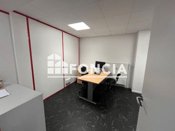 Location Local commercial 1 pièce - 91 AVENUE CHARLES BOUTET Charleville Mezieres 08000