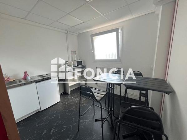 Location Local commercial 1 pièce - 91 AVENUE CHARLES BOUTET Charleville Mezieres 08000