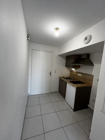 T1 avec balcon et place de parking La Rochelle