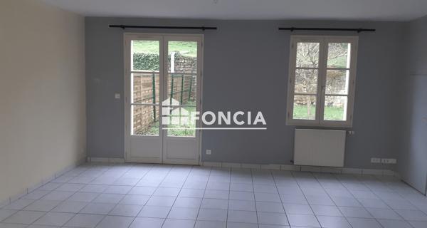 Location Maison 4 pièces 86 m² - Fontenay-le-comte 85200