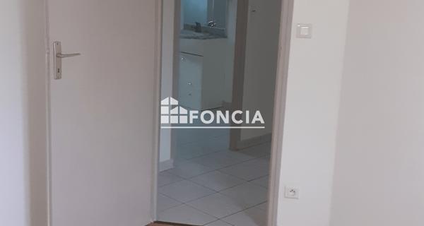 Location Maison 4 pièces 86 m² - Fontenay-le-comte 85200