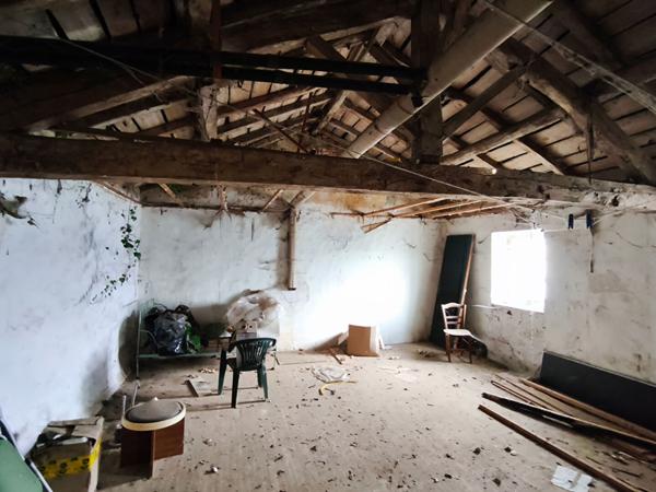 Maison à rénover, Sommières Du Clain, 30 minutes de Poitiers