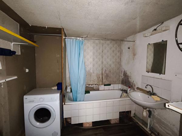 Maison à rénover, Sommières Du Clain, 30 minutes de Poitiers