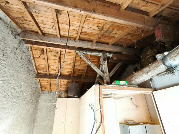 Maison à rénover, Sommières Du Clain, 30 minutes de Poitiers