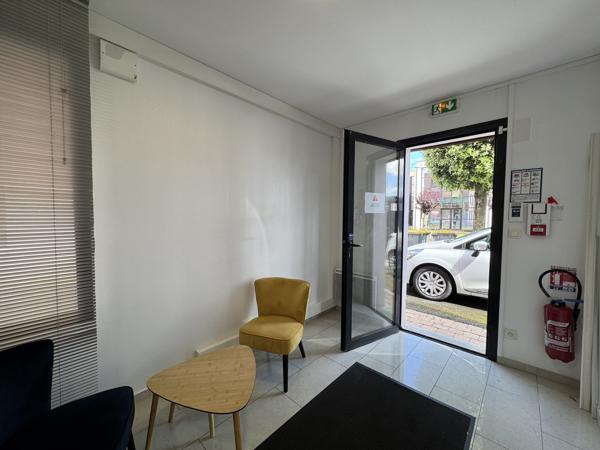 Bureaux 60 m²