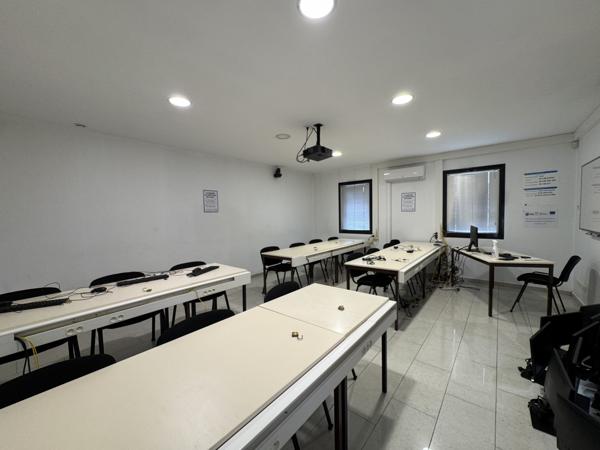 Bureaux 60 m²