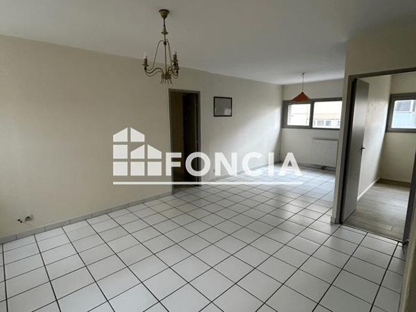 Location Appartement 4 pièces 106.74 m² - 2 RUE BENOIT FRACHON Firminy 42700