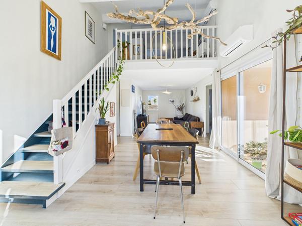 Appartement Saint Cannat 4 pièces 90 m2 + terrasse + garage + 2 places de stationnement !