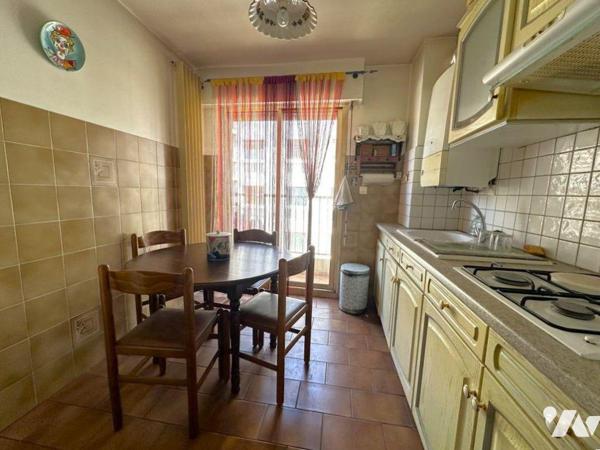 A VENDRE TOULON (VAR) 83200 SAINT-ROCH APPARTEMENT T3 DE 68 M2 + GARAGE - DERNIER ETAGE - TERRA...