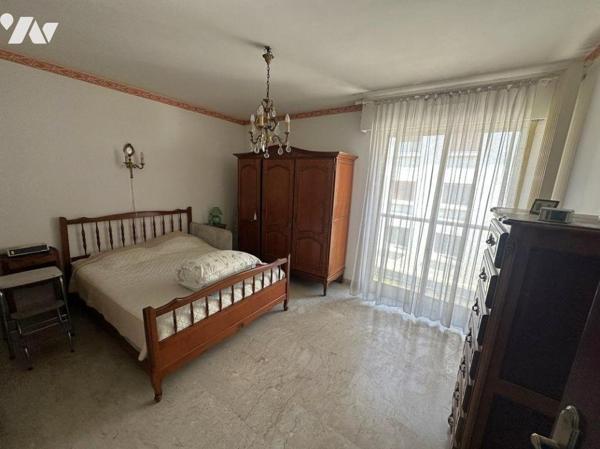 A VENDRE TOULON (VAR) 83200 SAINT-ROCH APPARTEMENT T3 DE 68 M2 + GARAGE - DERNIER ETAGE - TERRA...