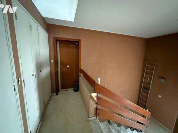 A VENDRE TOULON (VAR) 83200 SAINT-ROCH APPARTEMENT T3 DE 68 M2 + GARAGE - DERNIER ETAGE - TERRA...