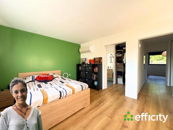 Maison
         6 pièces
        - 208 m² Exclusivité 655 000 € *