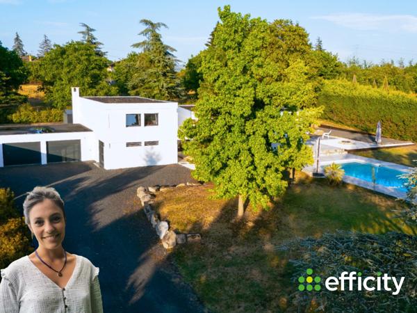 Maison
         6 pièces
        - 208 m² Exclusivité 655 000 € *