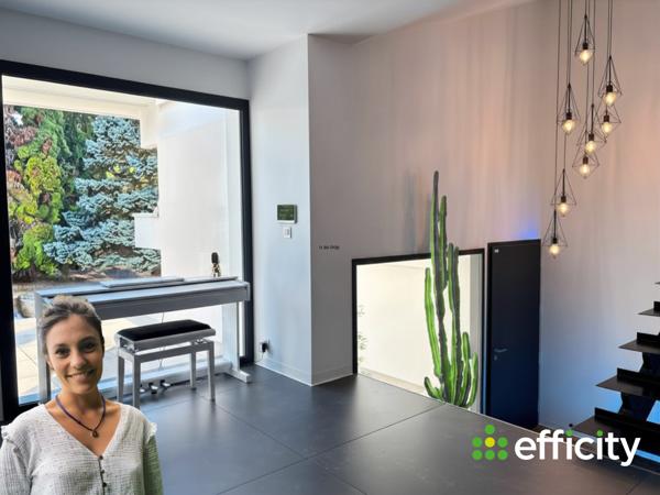 Maison
         6 pièces
        - 208 m² Exclusivité 655 000 € *