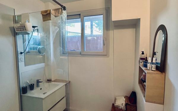 Appartement à vendre    3 pièces • 53 m2 Sète