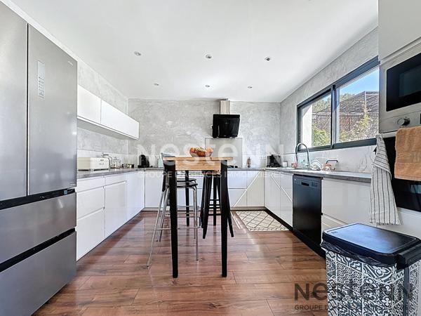 À vendre à Aubagne Fenestrelle ? Villa T5 160 m² avec piscine et prestations de qualité