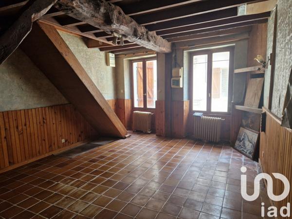 Maison 4 pièces de 72 m² à Brienon-sur-Armançon (89210)