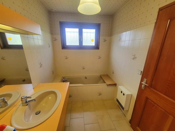 Maison d'architecte de 150 m² habitables avec 1 100 m² de terrain 320 000 €