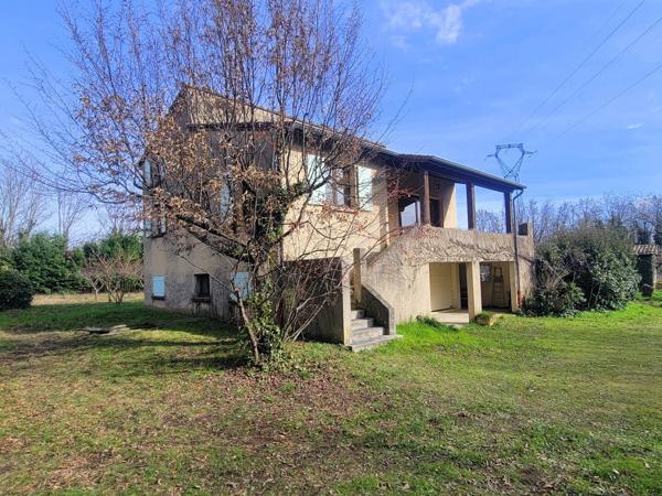 Maison d'architecte de 150 m² habitables avec 1 100 m² de terrain 320 000 €