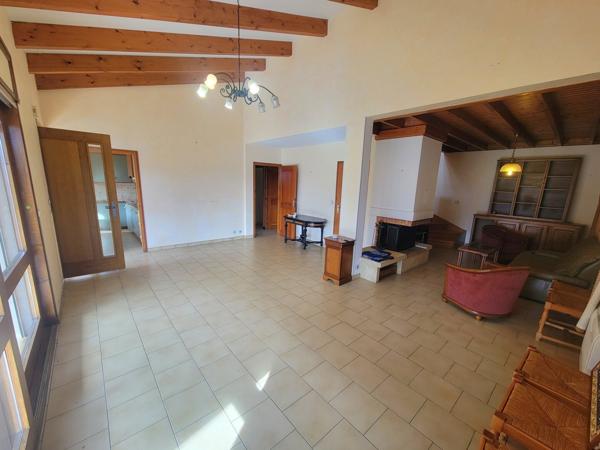 Maison d'architecte de 150 m² habitables avec 1 100 m² de terrain 320 000 €