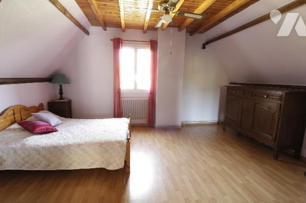 A VENDRE - SARLAT-LA-CANEDA - Maison de 145 m² sur parcelle de 3014 m²