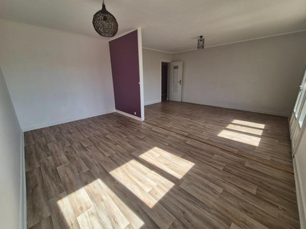 Appartement 3 chambres, garage et cave
