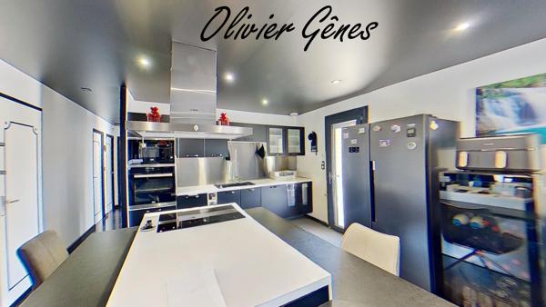 Propriété - 8 pièces - 170 m² - 4 chambres - Terrain - LA MILESSE