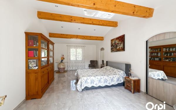 Maison à vendre    6 pièces •  Lorgues