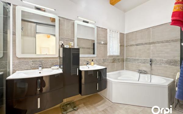 Maison à vendre    6 pièces •  Lorgues