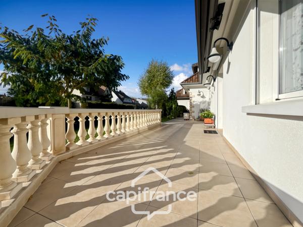 Maison à vendre 7 pièces ORMESSON SUR MARNE (94), quartier du Golf, 215 m2