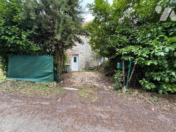 Charmante Maisonnette d'environ 48 m² à vendre, dans le hameau de Besigny sur la commune de Sou...