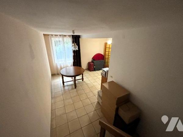 Charmante Maisonnette d'environ 48 m² à vendre, dans le hameau de Besigny sur la commune de Sou...