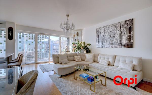 Appartement à vendre    3 pièces • 74,66 m2 Lyon 2