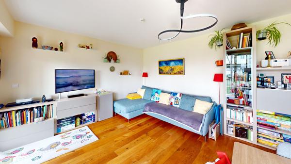 Appartement meublé Courbevoie 85.19m² - 2300€CC