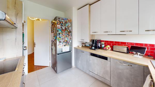 Appartement meublé Courbevoie 85.19m² - 2300€CC
