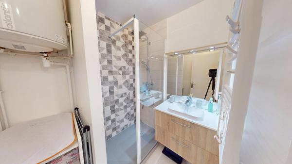 Appartement meublé Courbevoie 85.19m² - 2300€CC