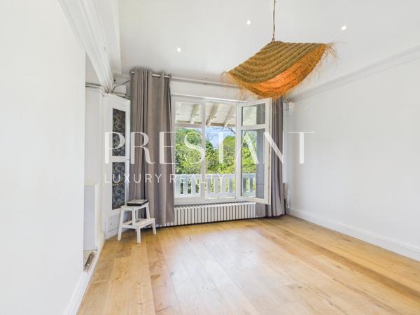 Appartement de 134 m² dans une bâtisse en pierre, à 10 min des plages à vélo, ANGLET