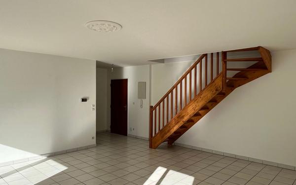 Appartement à vendre    5 pièces • 102 m2 Talant